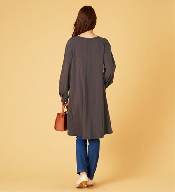 BELLUNA（ベルーナ）の「【吸湿発熱】ポンチ素材チュニックワンピース（チュニックワンピース）」｜詳細画像