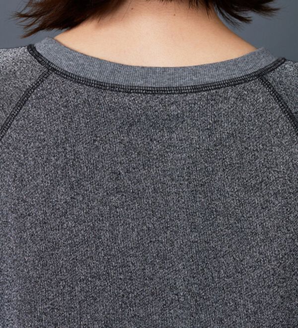 BELLUNA（ベルーナ）の「ラメ入り裏毛素材プルオーバー（カットソー）」｜詳細画像