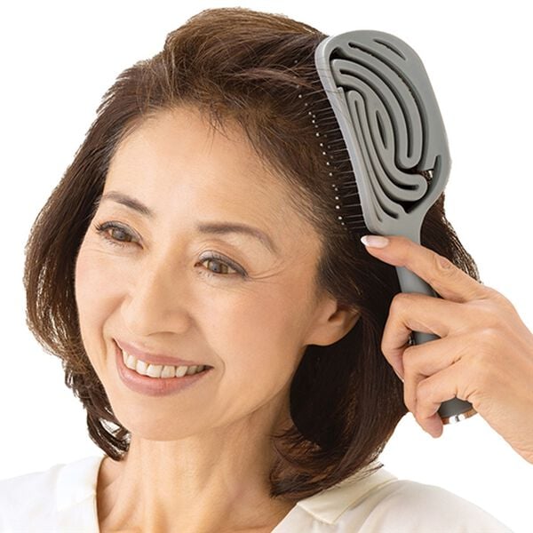 「４ｉｎ１ヘアブラシ（その他日用品）」｜詳細画像