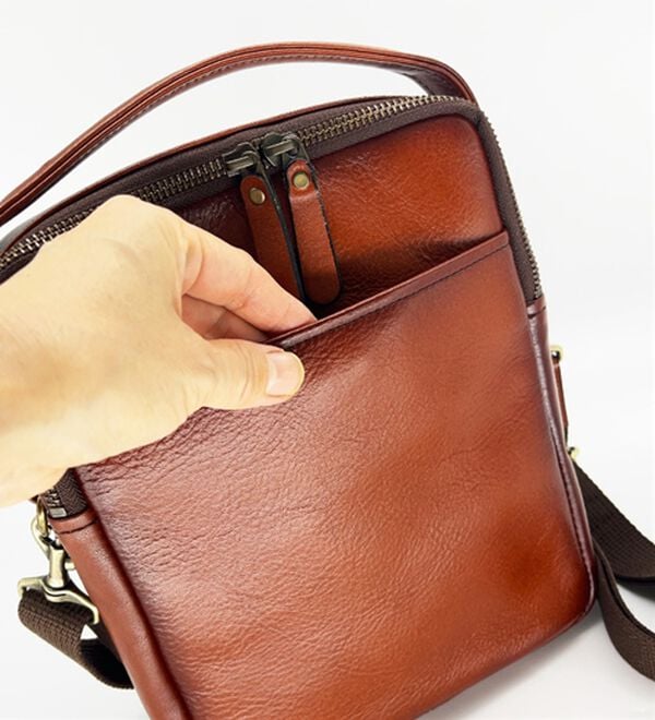 「日本製アンティーク調牛革ショルダーバッグ（メンズショルダーバッグ）」｜詳細画像