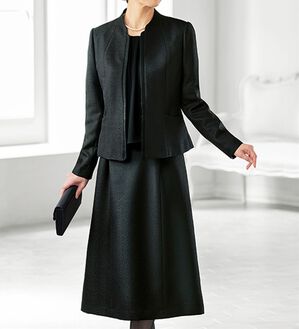 BELLUNA（ベルーナ）の「北陸幾何柄ジャカード素材ワンピースアンサンブル（ブラックフォーマル（喪服・礼服））」｜詳細画像