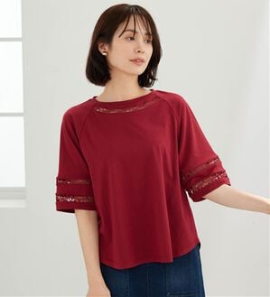 BELLUNA（ベルーナ）の「衿＆袖ハシゴレース使いプルオーバー（カットソー）」｜ディープレッド