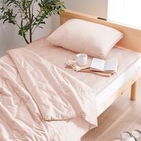 iellio（イエリオ）の「シルクタッチ冷感寝具シリーズ＜ブランケット・敷パッド・枕カバー・枕＞（敷パッド）」