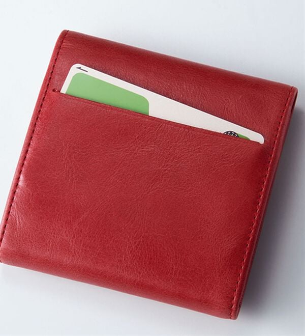 BELLUNA（ベルーナ）の「牛革コインスルーコンパクト機能財布（財布・パスケース）」｜詳細画像