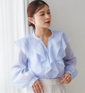 RANAN（ラナン）の「ラッフルフリルシアーキーネックブラウス（ブラウス）」｜ブルー