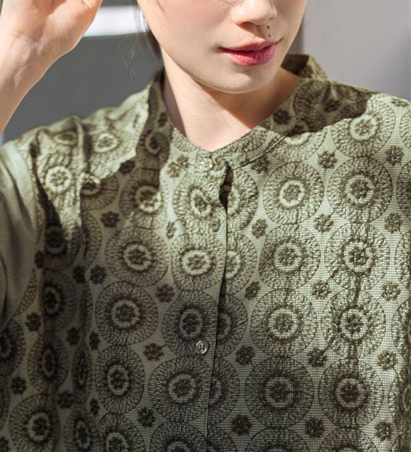 Viola e Viola（ヴィオラ エ ヴィオラ）の「サークル刺しゅう５分袖シャツワンピース（シャツワンピース）」｜詳細画像