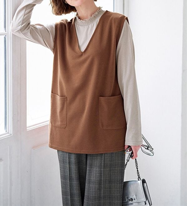 BELLUNA（ベルーナ）の「シャーリング衿ベストアンサンブル（アンサンブル）」｜詳細画像