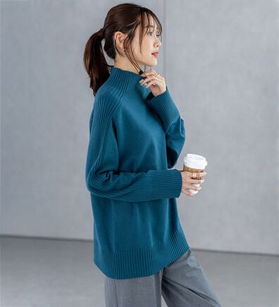 BELLUNA（ベルーナ）の「トレーナーがカジュアルすぎる方に！洗えるリブハイネックニット（ニット・セーター）」