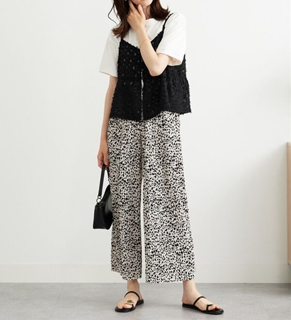 BELLUNA（ベルーナ）の「なめらか素材ゆったりプリーツパンツ（ワイドパンツ・ガウチョ）」｜詳細画像