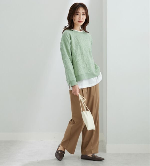 BELLUNA（ベルーナ）の「花柄ふくれジャカード素材プルオーバー（カットソー）」｜詳細画像