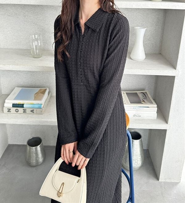 GeeRA（ジーラ）の「ポロ衿表面感素材マーメイドワンピース（カットソーワンピース）」｜詳細画像