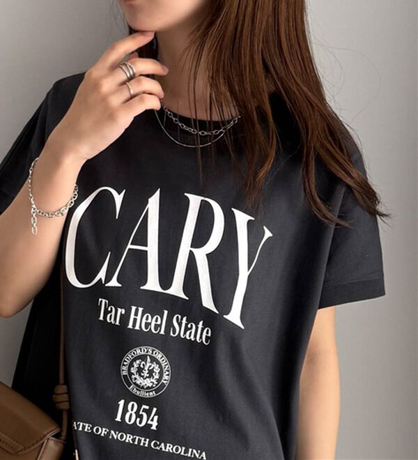 RANAN（ラナン）の「【汗シミ防止】カレッジロゴプリントT（Tシャツ）」｜詳細画像
