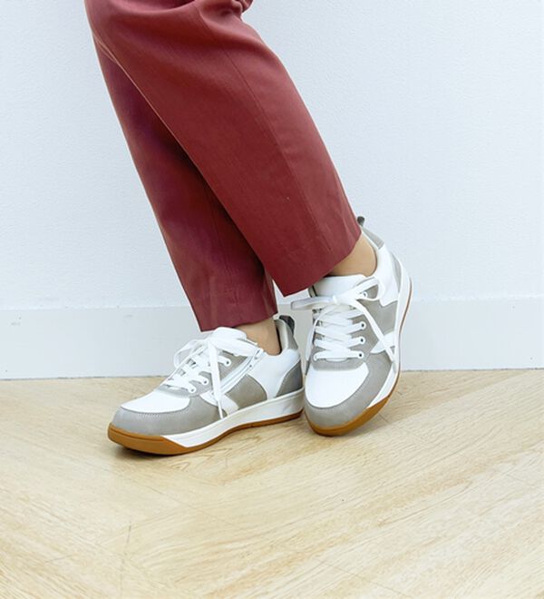 BELLUNA（ベルーナ）の「＜Ｓｏｉｔｔｏ　Ｍｅ＞レースアップスニーカー（スニーカー）」｜詳細画像