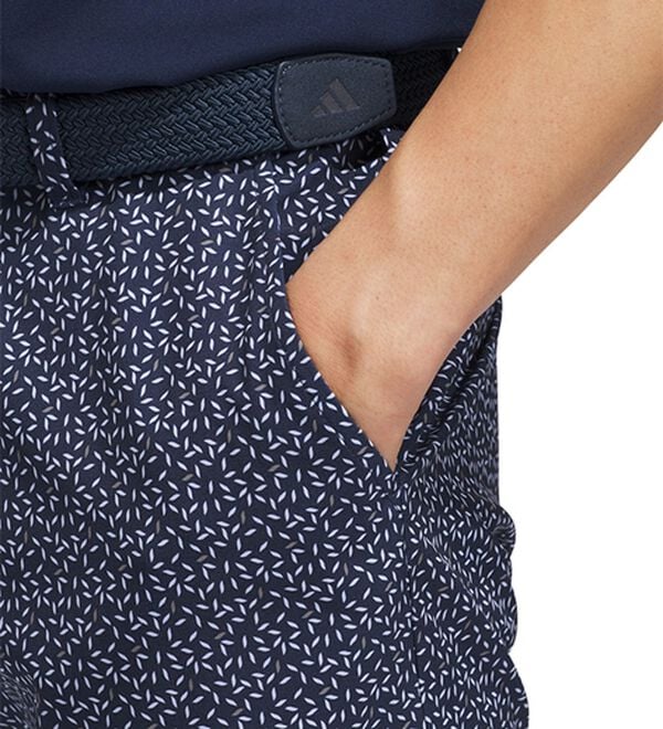 「ａｄｉｄａｓ　ゴルフ　スモールリーフ　プリントショートパンツ（メンズハーフパンツ）」｜詳細画像