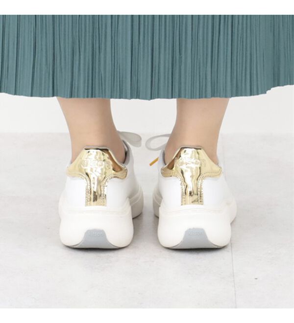 BELLUNA（ベルーナ）の「＜ＫｉｔｓｏｎＬＡ＞はっ水軽量スニーカー（スニーカー）」｜詳細画像