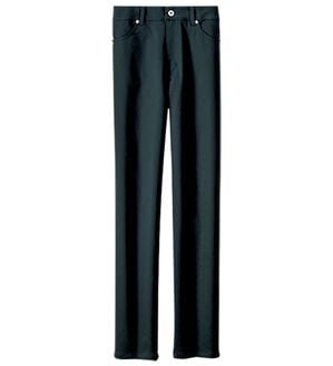 BELLUNA（ベルーナ）の「サラリ速乾！綿サテンストレッチカラーパンツ（フルレングスパンツ）」｜黒3