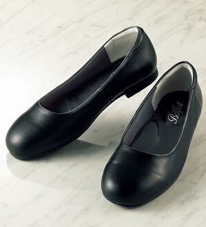 BELLUNA（ベルーナ）の「５Ｅ牛革フォーマルフラットパンプス（パンプス）」｜詳細画像