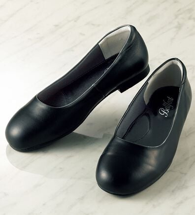BELLUNA（ベルーナ）の「５Ｅ牛革フォーマルフラットパンプス（パンプス）」