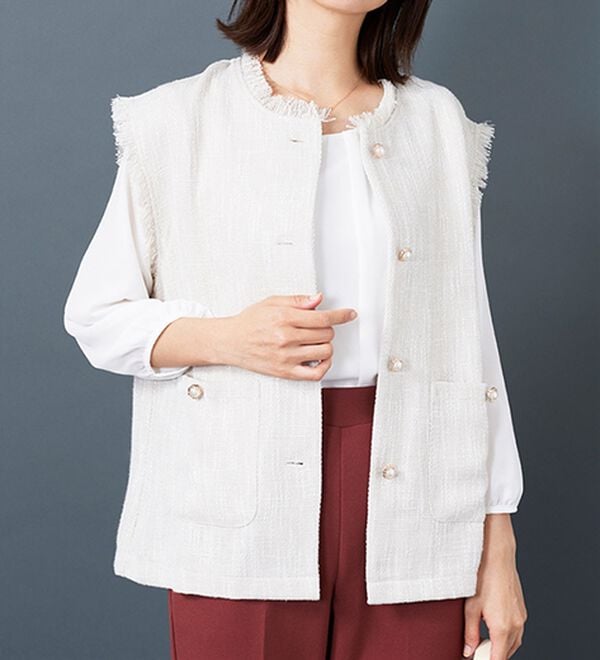BELLUNA（ベルーナ）の「ツイード調パールボタンデザインベスト（ベスト）」｜詳細画像
