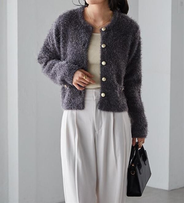 RANAN（ラナン）の「ゴールド調ボタンラメシャギーカーディガン（ニットカーディガン）」｜詳細画像