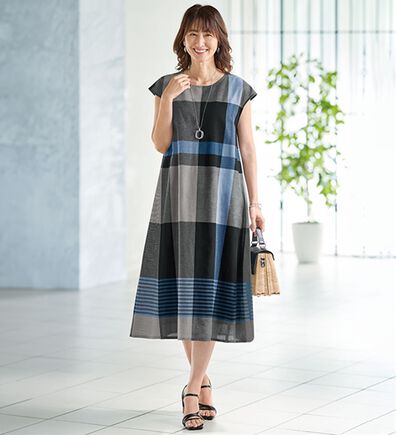 BELLUNA（ベルーナ）の「綿麻素材チェックデザインワンピース（ペチワンピース付）（その他ワンピース）」