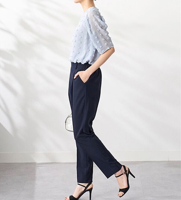 BELLUNA（ベルーナ）の「ヒンヤリ爽快！麻調ビンテージテーパードパンツ（テーパードパンツ）」｜詳細画像