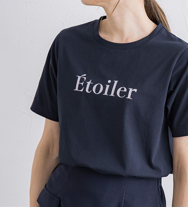 Pierrot（ピエロ）の「【イージーケア】選べるロゴＴシャツ（Tシャツ）」｜詳細画像