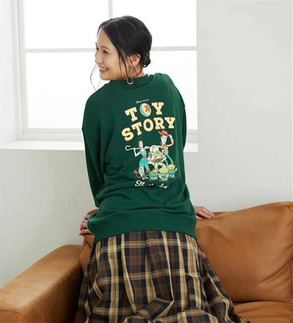 BELLUNA（ベルーナ）の「＜Ｄｉｓｎｅｙ＞【トイ・ストーリー】バックプリントトレーナー（トレーナー・スウェット）」｜詳細画像