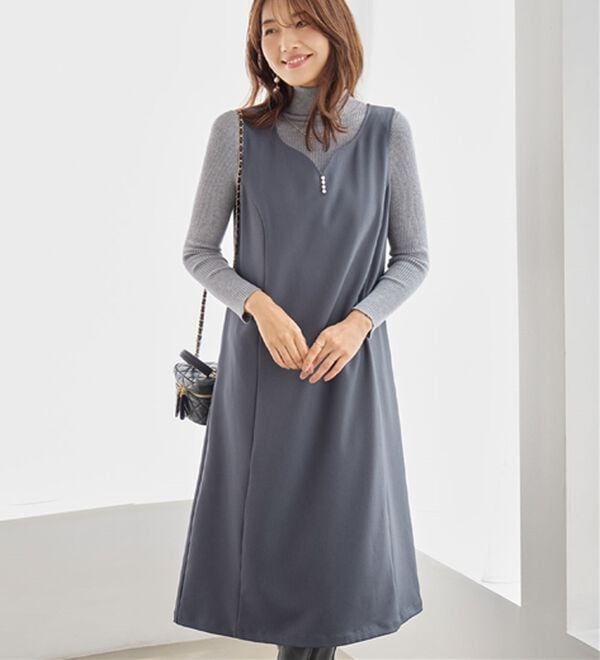 alotta（アロッタ）の「【選べる２丈】すらっと上品見えパール付ジャンパースカート（ジャンパースカート）」｜ダークグレー