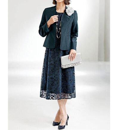 BELLUNA（ベルーナ）の「配色刺しゅうレースワンピースアンサンブル（ワンピースセットスーツ）」