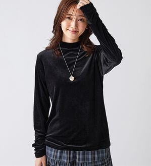 BELLUNA（ベルーナ）の「艶やかシアーベロア袖シャーリングプルオーバー（カットソー）」｜黒