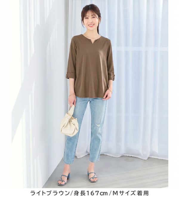 alotta（アロッタ）の「さらっと綿混素材 金ボタンデザインTシャツ（カットソー）」｜詳細画像