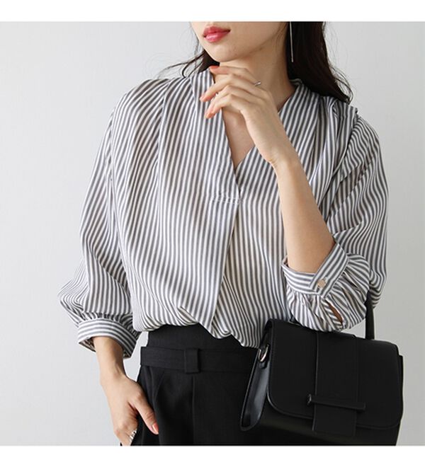 GeeRA（ジーラ）の「シルエットきれい！上品7分袖デザインブラウス（ブラウス）」｜詳細画像