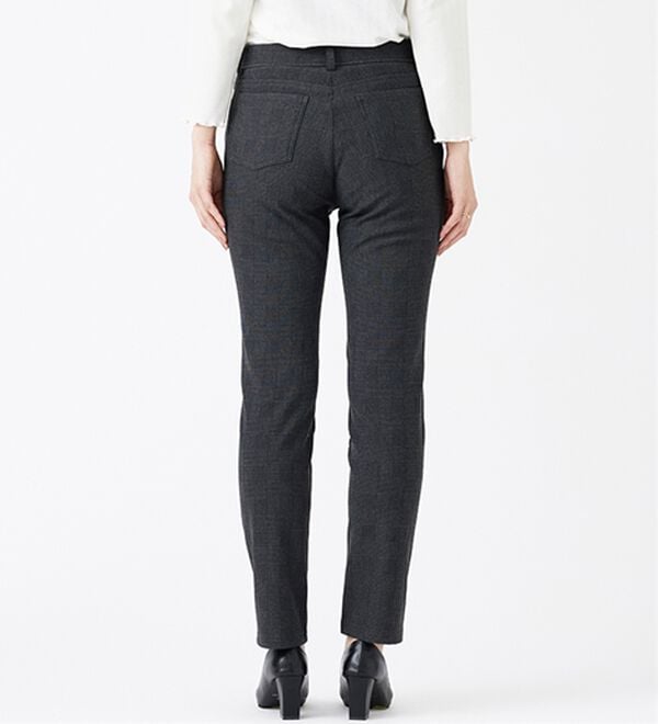 BELLUNA（ベルーナ）の「ウエストらくらく！ふっくら裏起毛ストレッチパンツ（フルレングスパンツ）」｜詳細画像