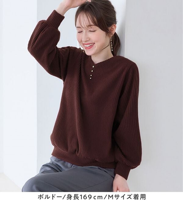alotta（アロッタ）の「ふんわりリブニットソー金ボタントップス（カットソー）」｜詳細画像