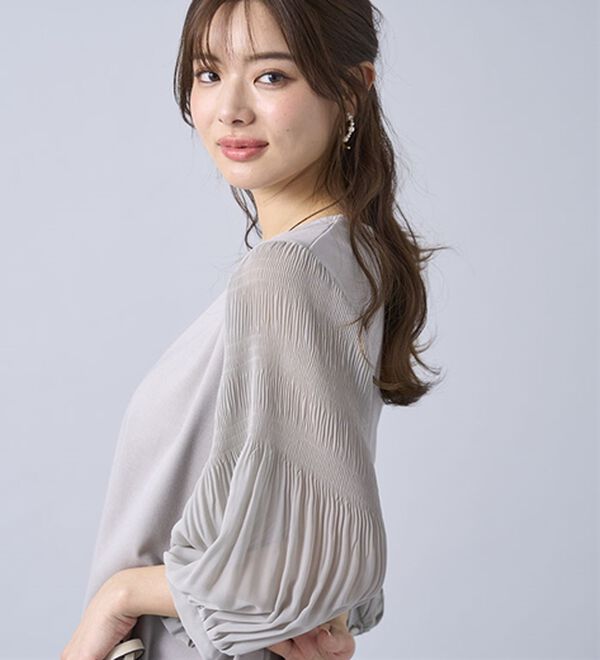 BELLUNA（ベルーナ）の「ヒンヤリ！プリーツ使いデザインプルオーバー（カットソー）」｜詳細画像