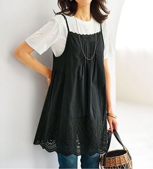 BELLUNA（ベルーナ）の「刺しゅう使いキャミチュニックアンサンブル（チュニック）」｜詳細画像