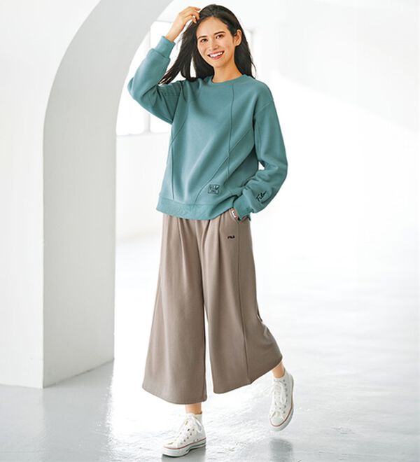 BELLUNA（ベルーナ）の「＜ＦＩＬＡ＞裏起毛ピンタックデザインプルオーバー（カットソー）」｜詳細画像