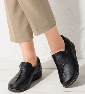 ルフラン（ルフラン）の「外反母趾対応 メディフィット５Ｅギャザーウォーキング（スリッポン）」｜ブラック