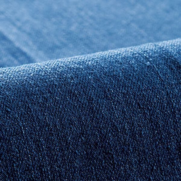 BELLUNA（ベルーナ）の「ストレッチ素材美脚見えデニムパンツ（フルレングスパンツ）」｜詳細画像