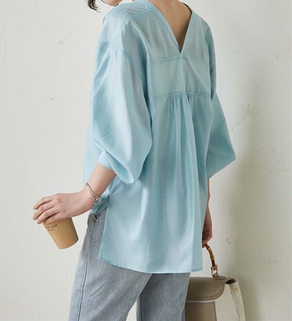 RANAN（ラナン）の「ディープVネックシアーシャツ（シャツ）」｜詳細画像