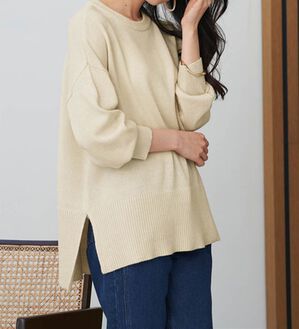 RANAN（ラナン）の「ワイドリブ使いカラーニットチュニック（ニット・セーター）」｜アイボリー（クルーネック）