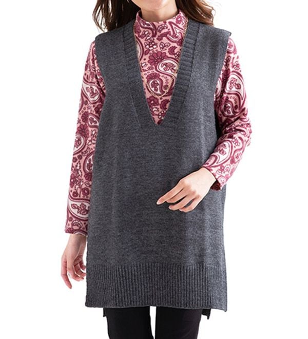 LAVIENNE（ラヴィエンヌ）の「薄手ストレッチフリースのプリントハイネック長袖（ニット・セーター）」｜詳細画像