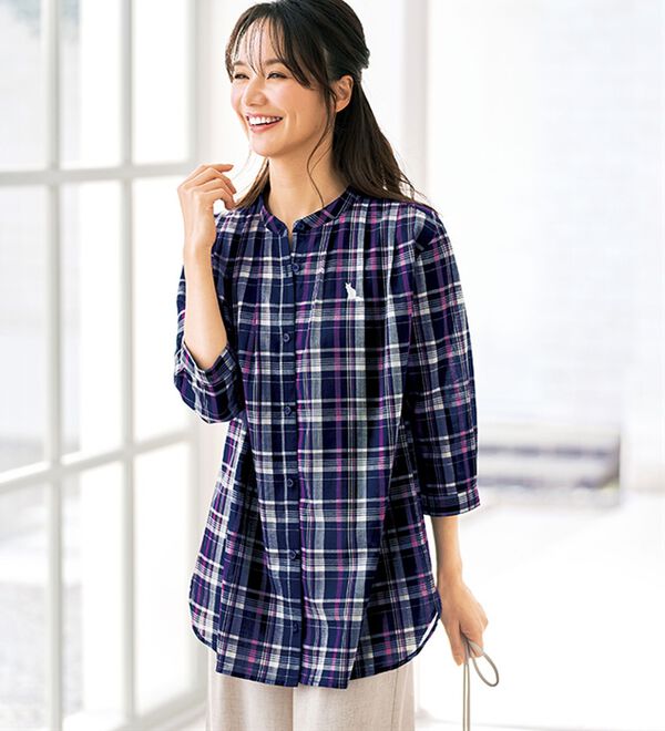 BELLUNA（ベルーナ）の「綿１００％刺しゅうデザインシャツ（シャツ）」｜詳細画像