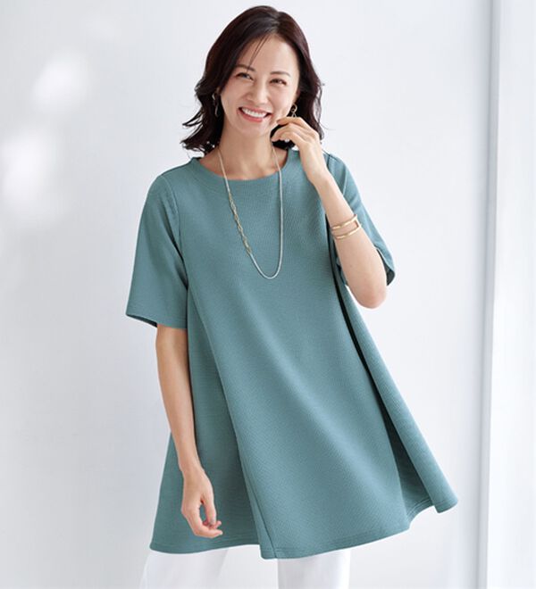 BELLUNA（ベルーナ）の「ひんやり！ポコポコエンボス素材－３ｋｇ見えチュニック（チュニック）」｜詳細画像