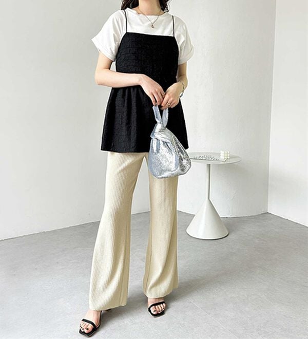 GeeRA（ジーラ）の「セルフカット美脚魅せセミフレアパンツ（フルレングスパンツ）」｜詳細画像