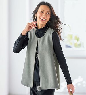 BELLUNA（ベルーナ）の「ミンクボール使いフェイクウールベスト（ベスト）」｜ライトグレー