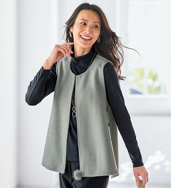 BELLUNA（ベルーナ）の「ミンクボール使いフェイクウールベスト（ベスト）」｜ライトグレー