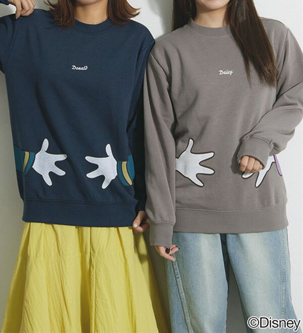 BELLUNA（ベルーナ）の「＜Ｄｉｓｎｅｙ＞【ドナルド＆デイジー】抱き着きプリント裏起毛トレーナー（カットソー）」｜詳細画像