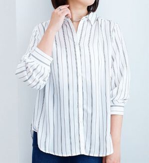 BELLUNA（ベルーナ）の「エアリーツイル素材シャツチュニック（シャツ）」｜オフ白ストライプ